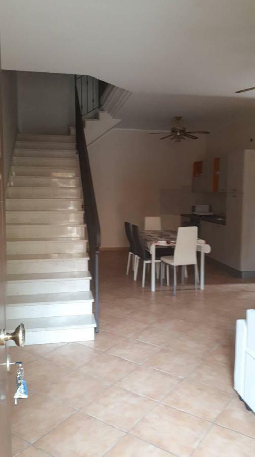 Villa Jamyra Sant'Arpino Екстер'єр фото